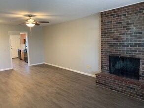 14897 Dutchmans Dr in Rogers, AR - Building Photo - Building Photo