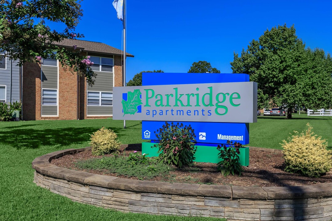 Parkridge Apartments in Graham, NC - Building Photo