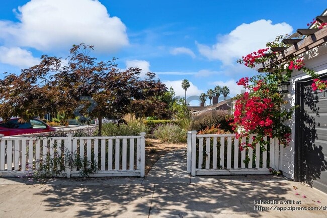 1929 Shoreview Ave in San Mateo, CA - Building Photo - Building Photo