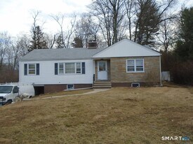 663 High Ridge Rd in Stamford, CT - Building Photo