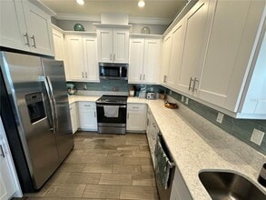 7730 34th Ave W in Bradenton, FL - Foto de edificio - Building Photo