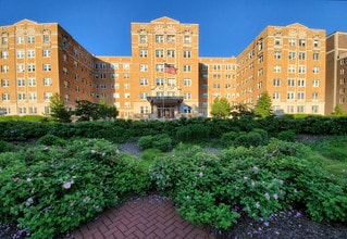 2615 Park Ave, Unit 501 in Minneapolis, MN - Foto de edificio - Building Photo