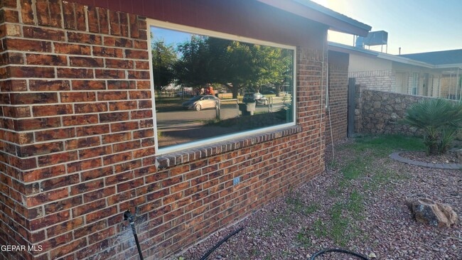 1209 Antonio St in Anthony, TX - Building Photo - Building Photo