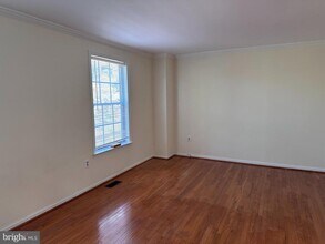 10523 Polk Square Ct in Gaithersburg, MD - Building Photo - Building Photo