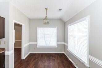 581 S Sanga Rd in Cordova, TN - Building Photo - Building Photo