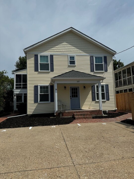 115 85th St in Virginia Beach, VA - Building Photo