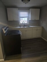 157 14th St SE, Unit C in Huron, SD - Building Photo - Building Photo