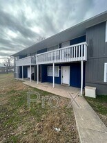 1605 Juniper Cir in Springdale, AR - Building Photo