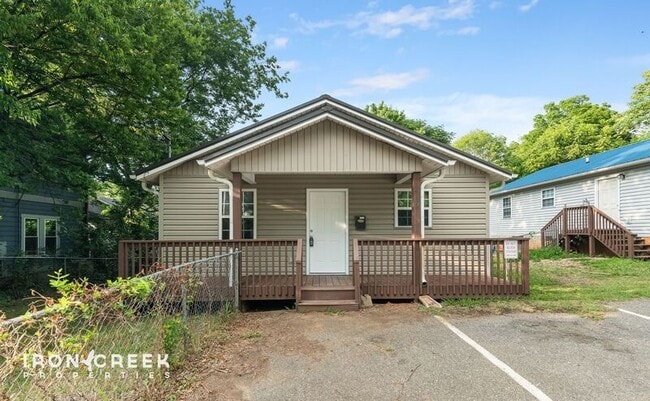 property at 7 Dundee St