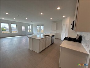 728 Horsetail Ln in New Braunfels, TX - Building Photo - Building Photo