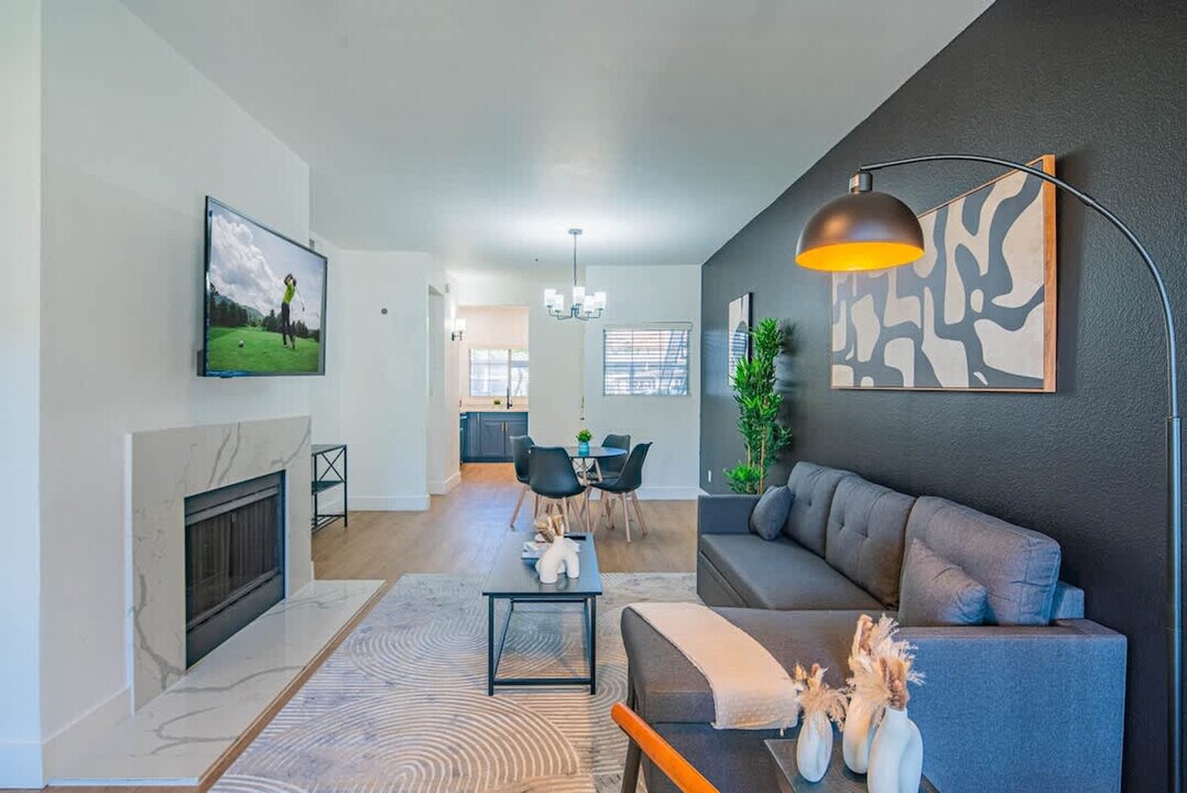 7900 E Princess Dr in Scottsdale, AZ - Building Photo