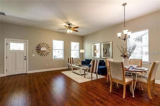 7411 S Juanita St in Tampa, FL - Building Photo - Building Photo