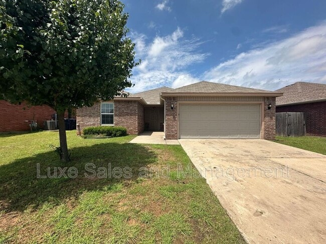 property at 2913 Thompson Farm Ln