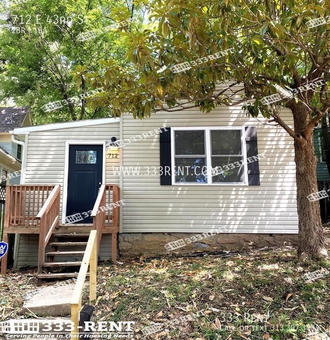 property at 712 E 43rd St