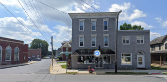201 W Main St, Unit 3 E in Hummelstown, PA - Building Photo