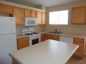 3210 Colmor Meadows Cir NE in Rio Rancho, NM - Building Photo - Building Photo
