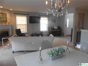 6814 Hunt Dr in Macungie, PA - Building Photo - Building Photo