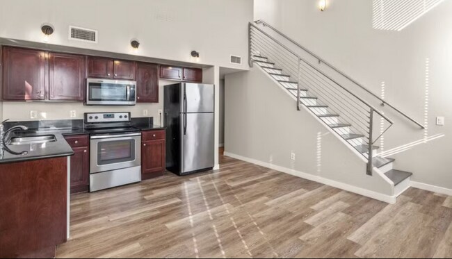 property at 1205 W Roosevelt St