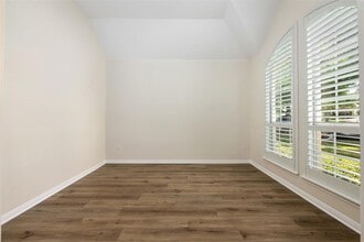 2512 Rio Mesa Dr in Austin, TX - Building Photo - Building Photo