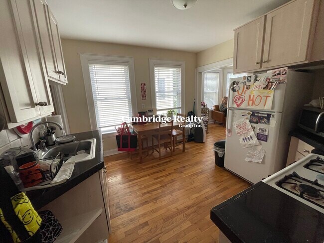 119 Pine St, Unit 1T