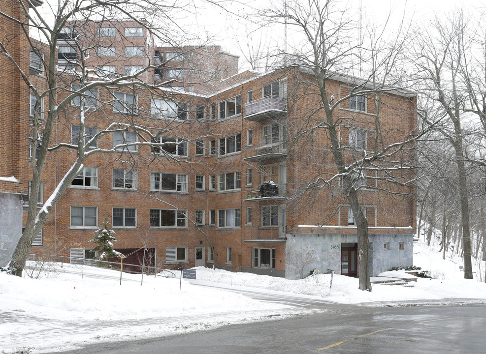 3465 Ridgewood in Montréal, QC - Building Photo