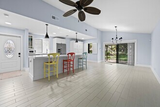 3937 Arelia Dr N in Delray Beach, FL - Foto de edificio - Building Photo