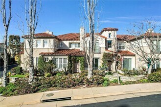 6 Celano Ct in Newport Beach, CA - Building Photo - Building Photo