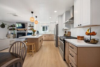 199 Bailhache Ave in Healdsburg, CA - Building Photo - Building Photo