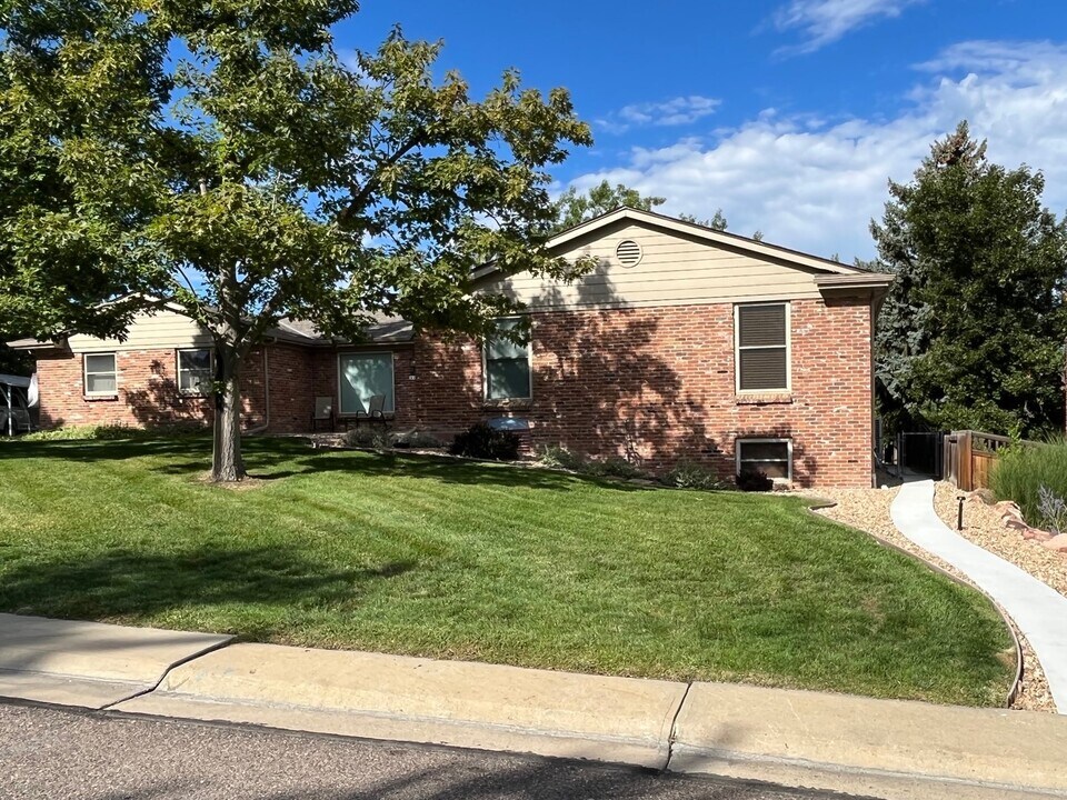 3061 Oak St, Unit Guest Suite in Lakewood, CO - Building Photo