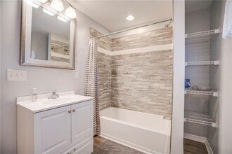 1425 Porterfield St in Pittsburgh, PA - Building Photo - Building Photo