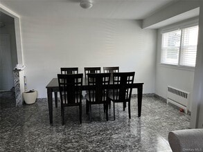 209 Beech St in Floral Park, NY - Building Photo - Building Photo