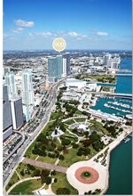 900 Biscayne in Miami, FL - Building Photo - Building Photo