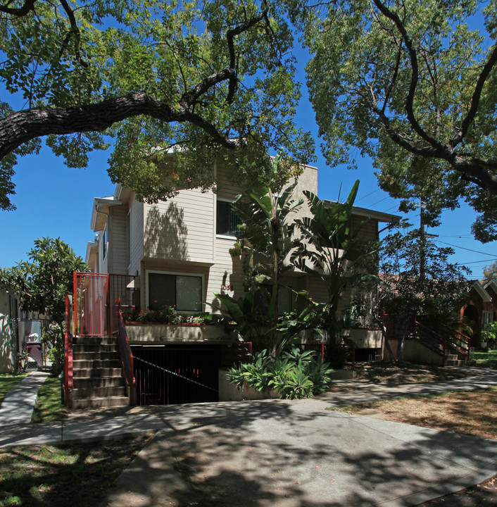 1055 Ruberta Ave in Glendale, CA - Building Photo