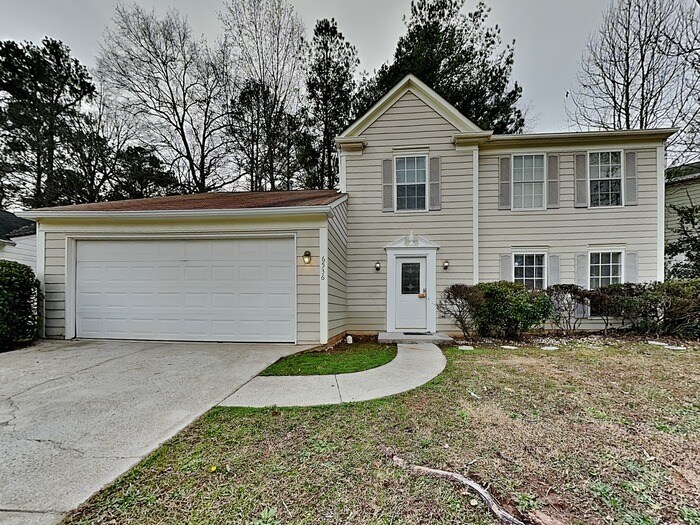 6536 Eastbriar Dr in Lithonia, GA - Building Photo