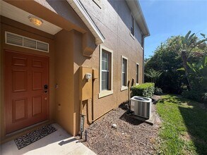 9120 Moonlit Meadows Loop in Riverview, FL - Building Photo - Building Photo