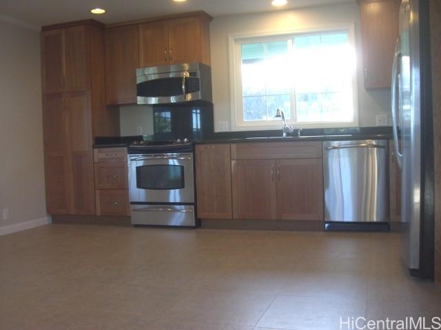 84 Kane‘ohe Bay Dr in Kailua, HI - Building Photo - Building Photo