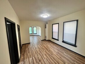 6406 S Marshfield Ave in Chicago, IL - Building Photo - Building Photo