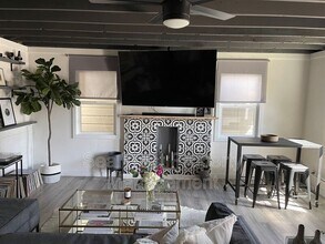 123 W Jason St in Encinitas, CA - Building Photo - Building Photo