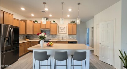 7127 W Rancho Dr in Glendale, AZ - Building Photo - Building Photo