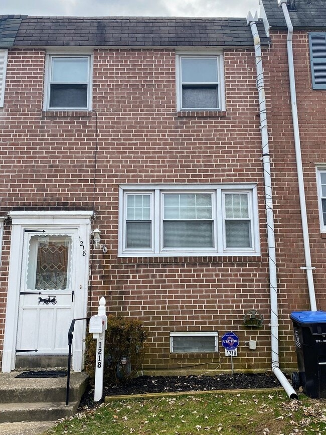 property at 1218 Tyler St