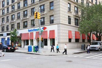 Avonova Condominium in New York, NY - Building Photo - Building Photo