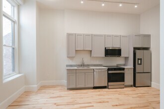 130 Pearl in Buffalo, NY - Building Photo - Interior Photo