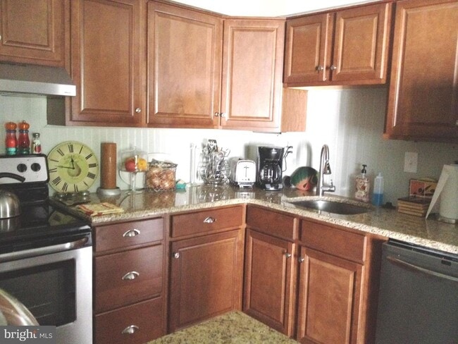 property at 7 Rockford Rd