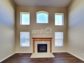 10136 Corona Ln in Plain City, OH - Foto de edificio - Building Photo