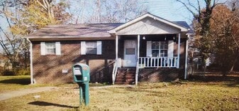 506 Clark St in Gadsden, AL - Building Photo
