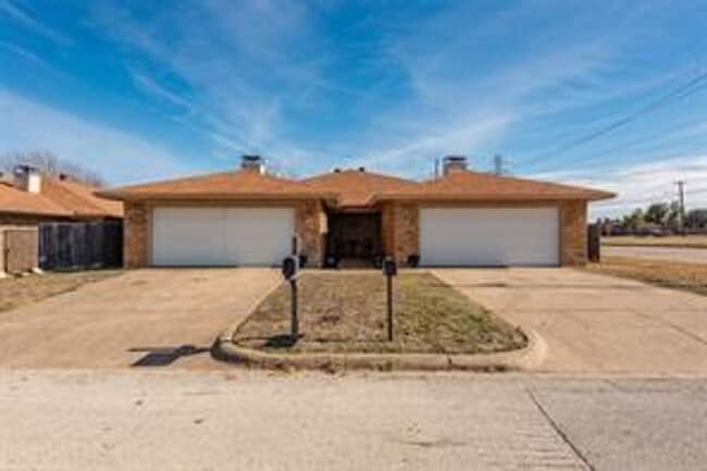 property at 6437-6439 Brookhaven Trail