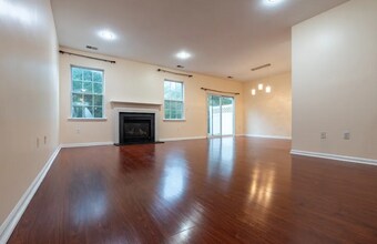 25 Blake Dr in Pennington, NJ - Building Photo - Building Photo