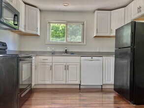 365 Sagamore Rd in Rye, NH - Building Photo - Building Photo