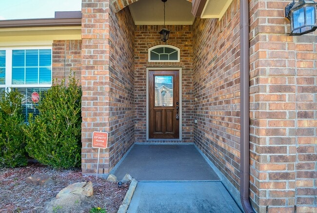 property at 2646 Leopard Ct