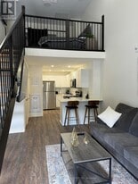 135 Station St in Belleville, ON - Building Photo